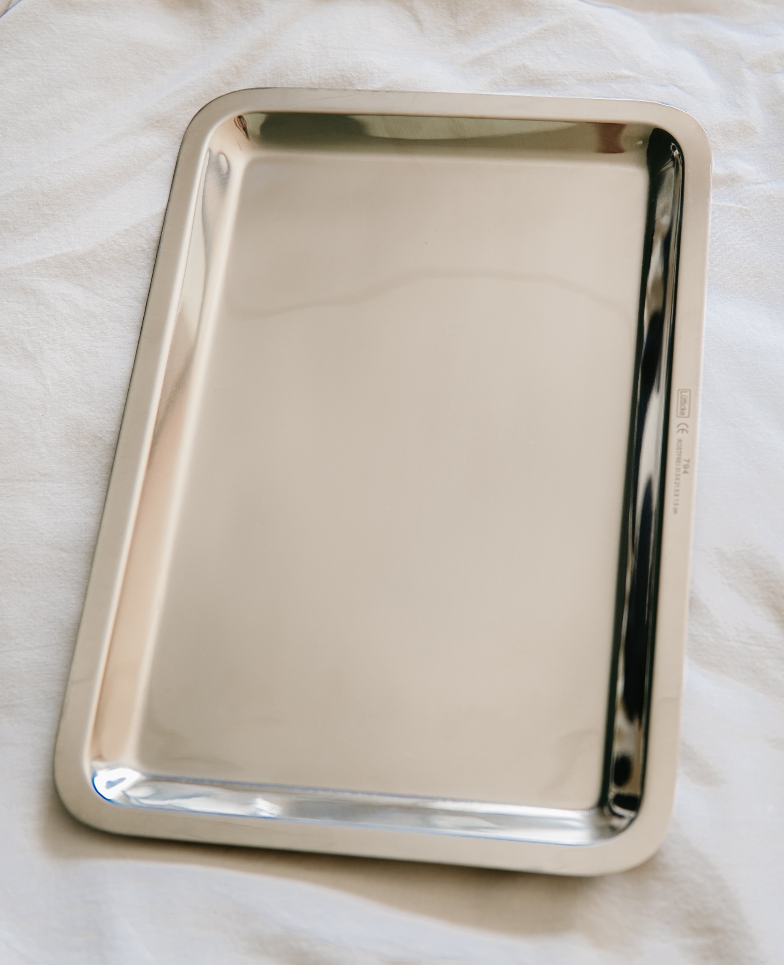 Instrumental guitar holder 20x29x1