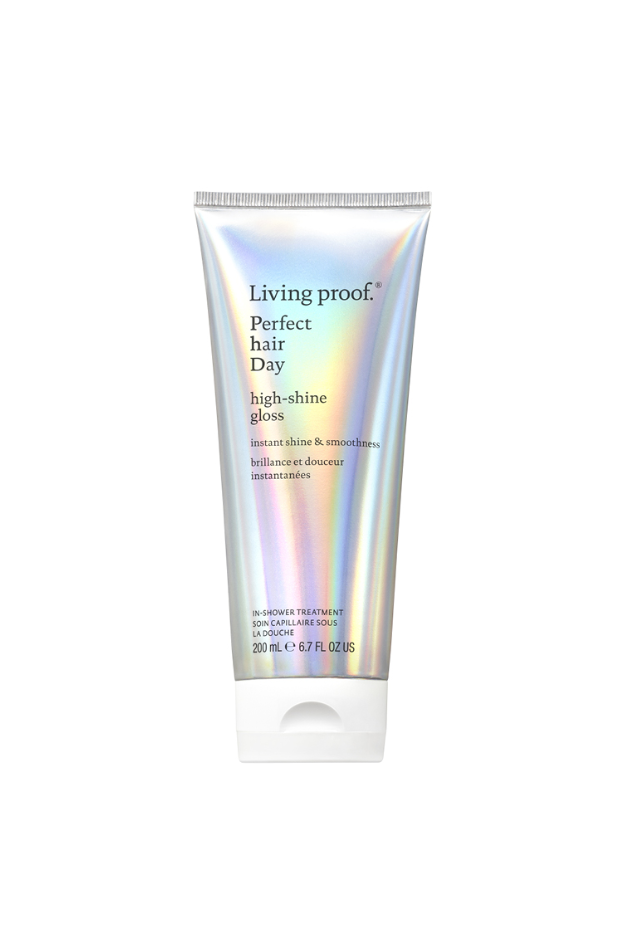 Living Proof High-shine gloss on poishuuhdeltava kiiltohoito, joka tuo välittömästi kiiltoa ja eloisuutta pitkäkestoisella lopputuloksella • Pehmentää ja silottaa hiukset tehden peilikiiltävän lopputuloksen. • Selvittää ja tekee hiukset silkkisen pehmeiksi ja helposti käsiteltäviksi, • Kevyt, silikoniton koostumus, joka ei latista hiuksia • Tuote sopii kaikille hiustyypeille